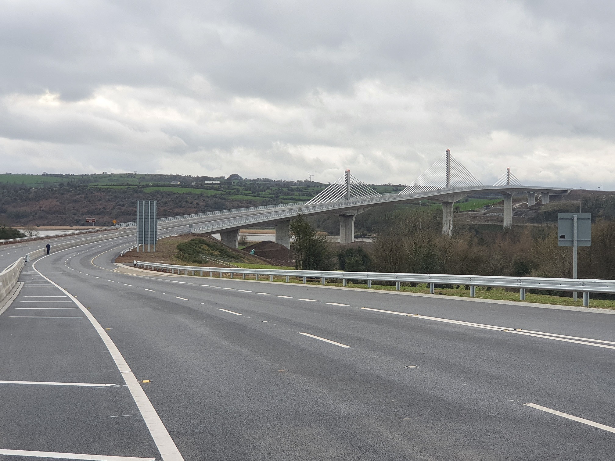Photograph of the New Ross Bypass and new bridge.